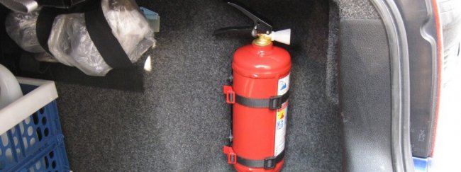 огнетушитель в автомобиле